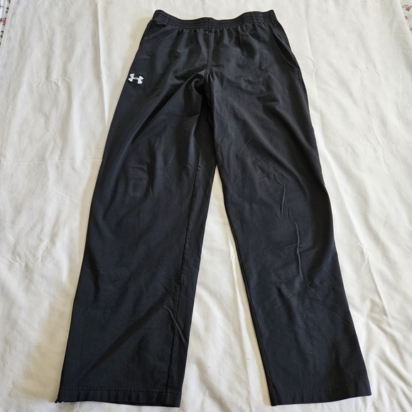 Under Armour Black Athletic Pants - Picture 1 of 8